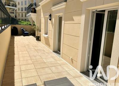 Appartement - 82 m² - 4 pièces