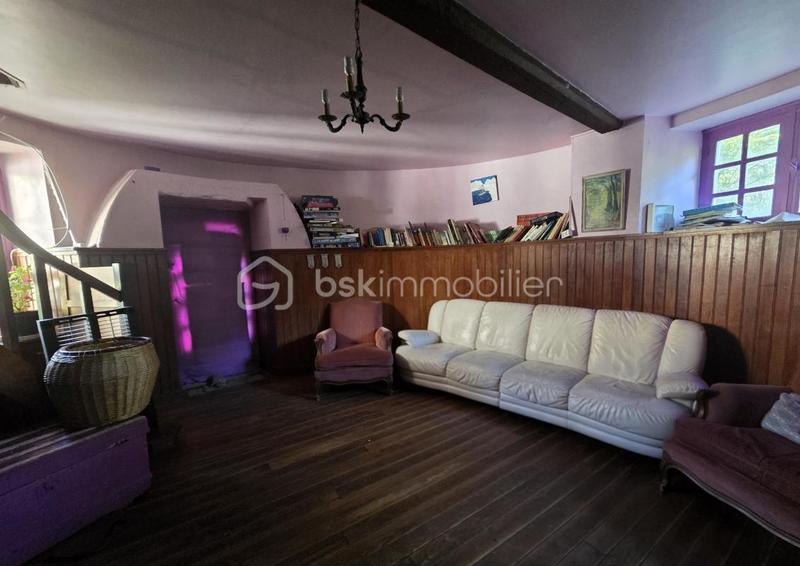 Immeuble - 1 500 m² - 37 pièces