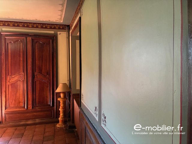 Maison ancienne - 250 m² - 6 pièces