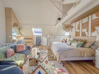 Duplex - 137 m² - 2 pièces