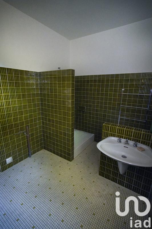 Maison - 251 m² - 10 pièces