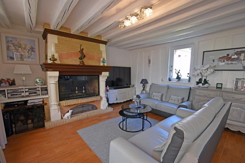 Maison - 143 m² - 7 pièces