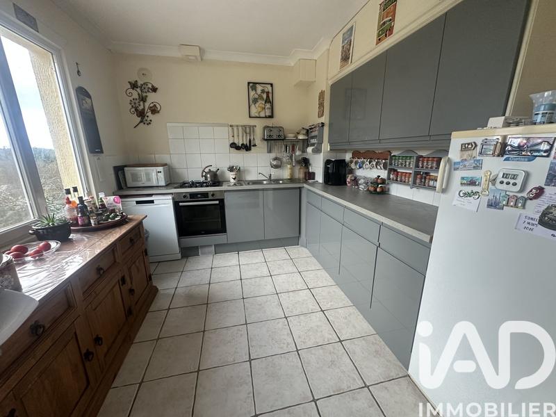 Maison - 97 m² - 5 pièces