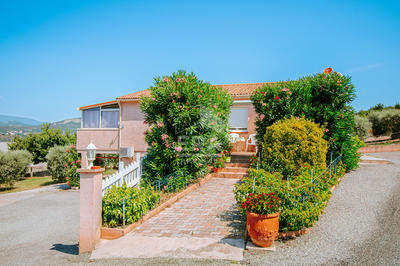 Maison - 107 m² - 4 pièces