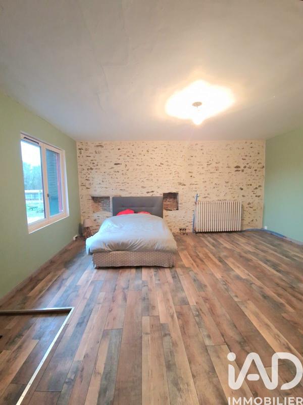 Maison - 250 m² - 5 pièces