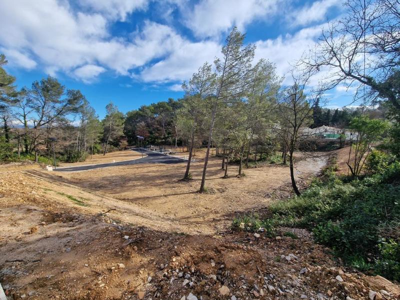 Terrain constructible - 753 m²