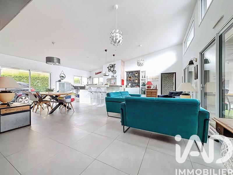 Maison - 174 m² - 6 pièces