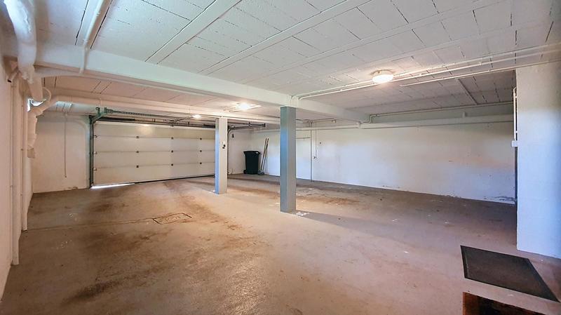 Maison - 370 m² - 10 pièces