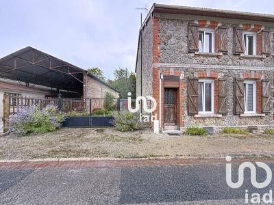 Maison - 99 m² - 5 pièces