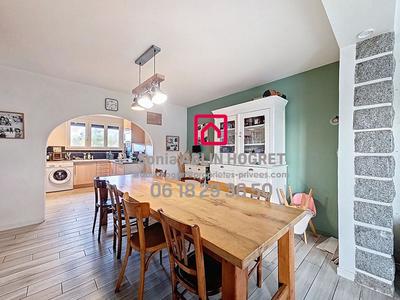 Maison - 80 m² - 5 pièces