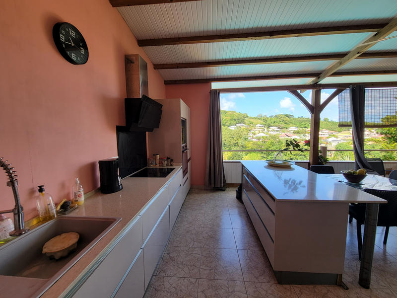 Immeuble - 373 m² - 17 pièces