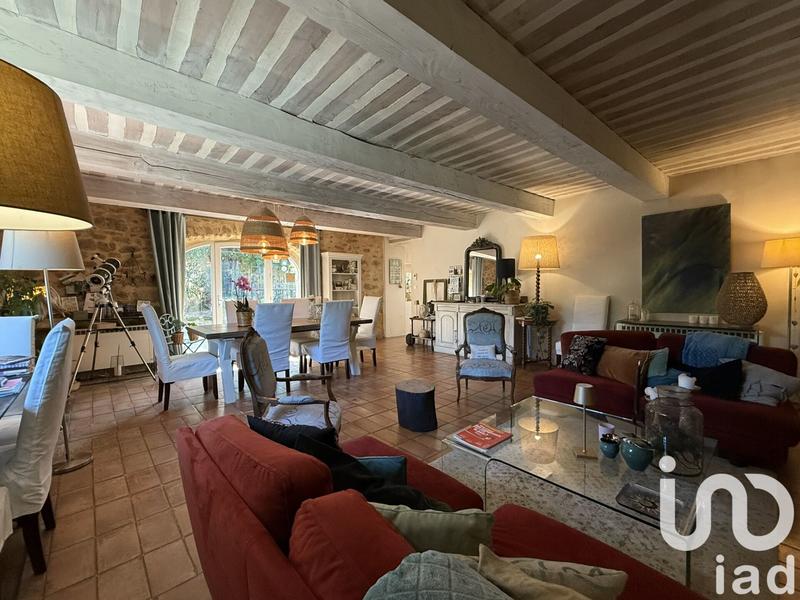 Maison - 322 m² - 11 pièces