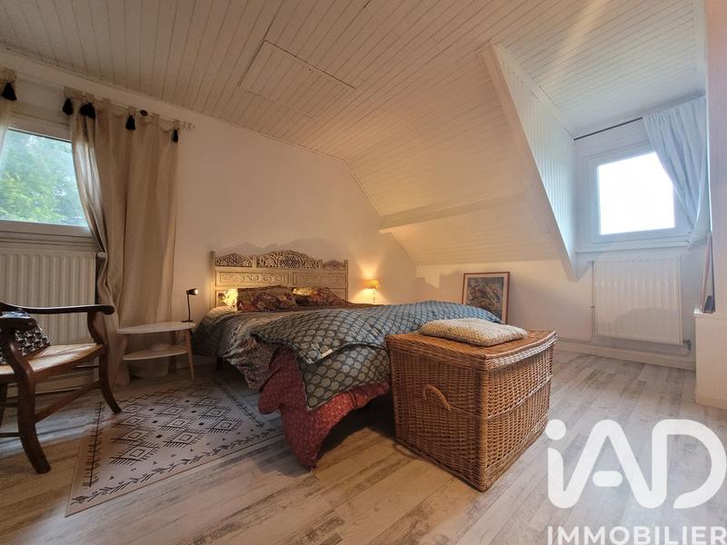 Maison - 232 m² - 8 pièces