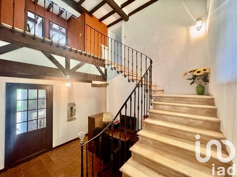 Maison - 185 m² - 5 pièces