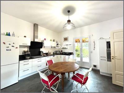 Maison - 127 m² - 6 pièces