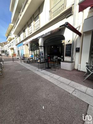 Local commercial - 147 m²