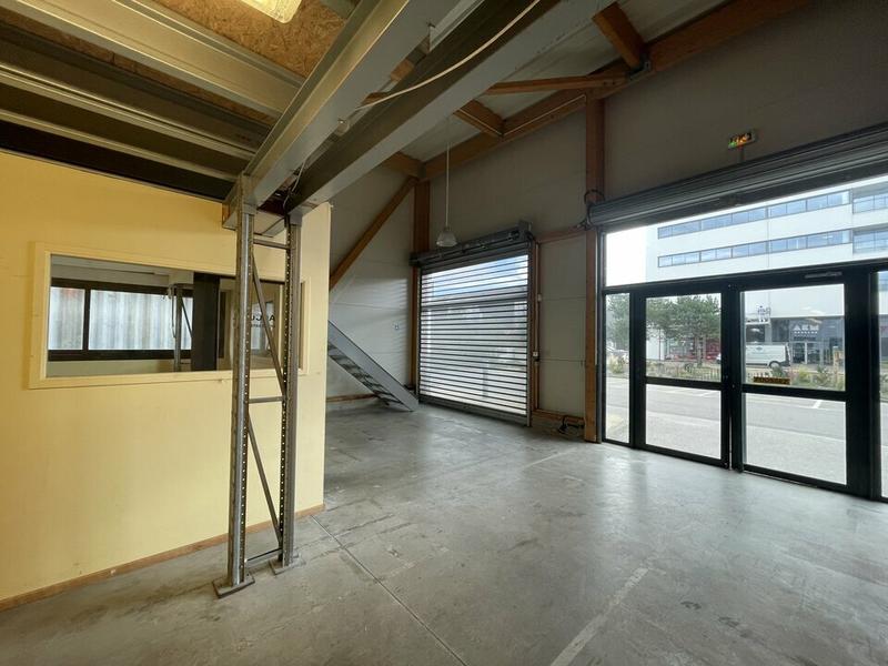 Local commercial - 300 m²