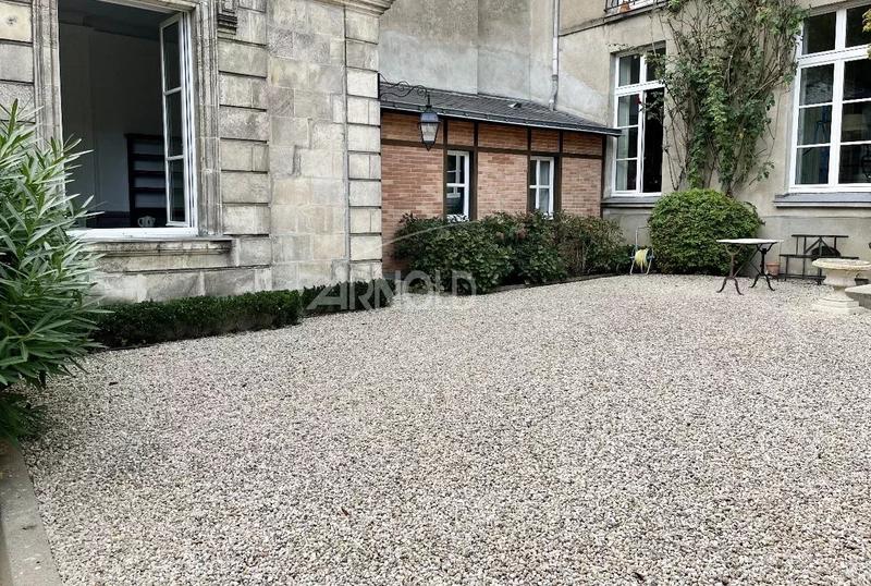 Appartement - 260 m² - 7 pièces