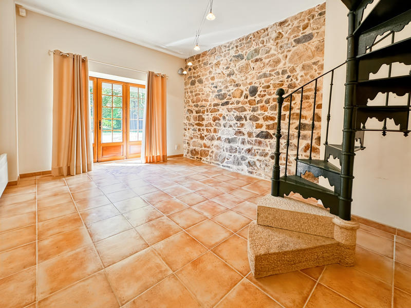 Maison - 346 m² - 11 pièces