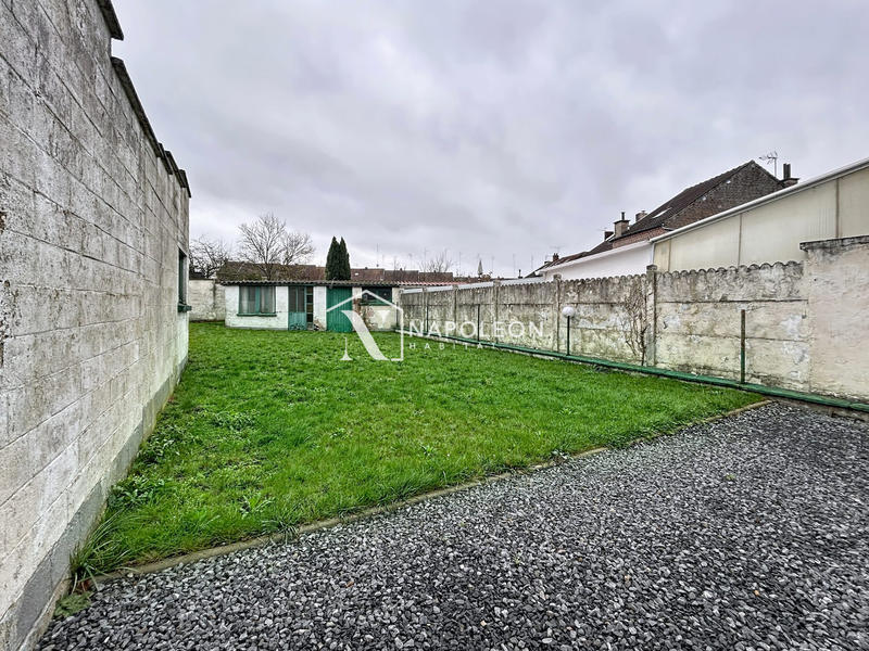 Maison - 93 m² - 4 pièces