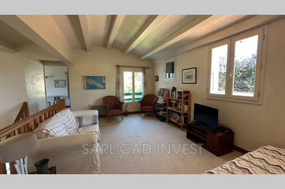 Maison - 180 m² - 8 pièces