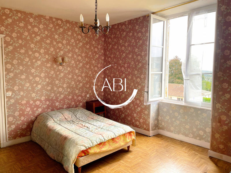 Maison ancienne - 167 m² - 9 pièces