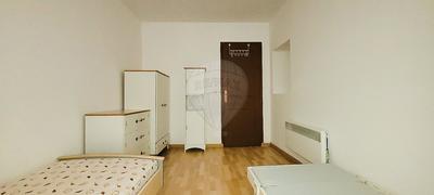 Immeuble - 90 m² - 5 pièces