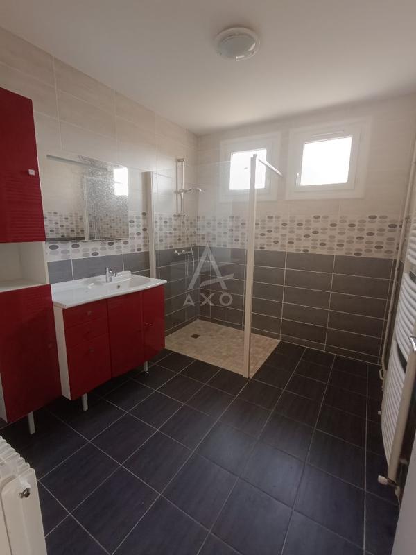 Maison - 103 m² - 4 pièces