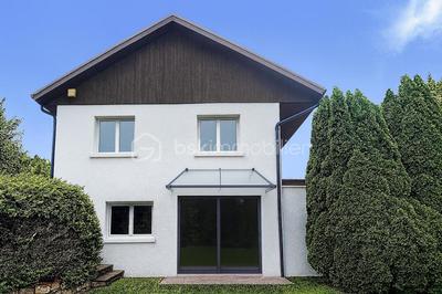 Maison traditionnelle - 147 m² - 5 pièces