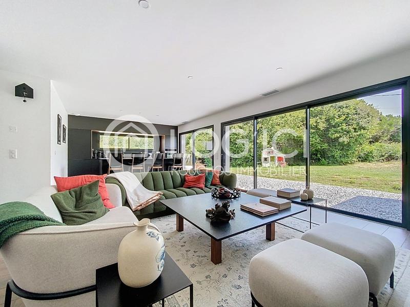 Maison contemporaine - 144 m² - 6 pièces