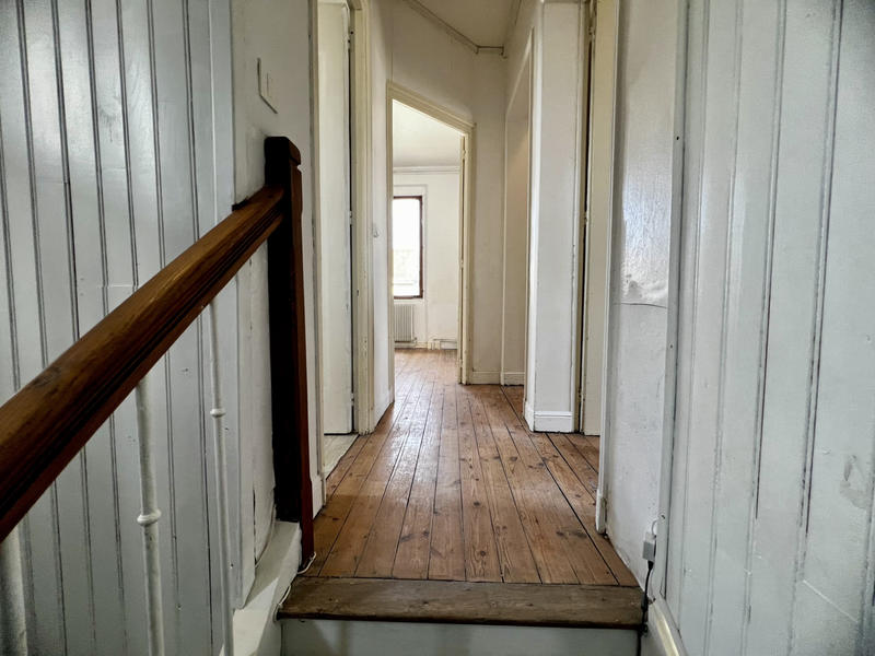 Immeuble - 140 m² - 6 pièces