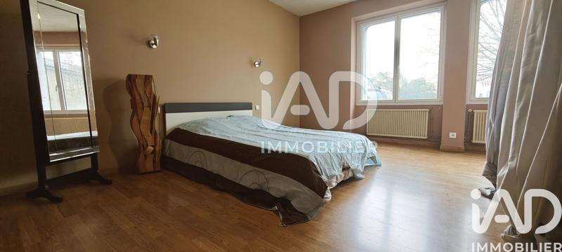 Maison - 194 m² - 6 pièces