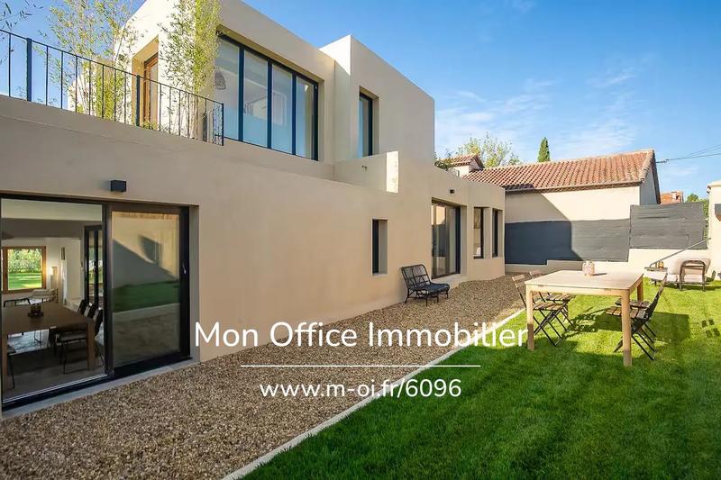 Villa - 180 m² - 7 pièces