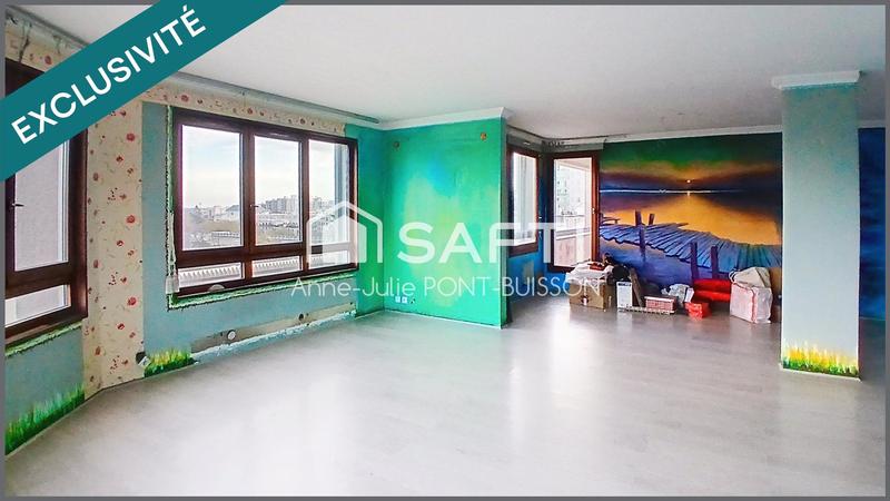 Appartement - 90 m² - 5 pièces