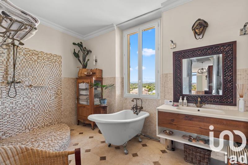 Appartement - 108 m² - 4 pièces