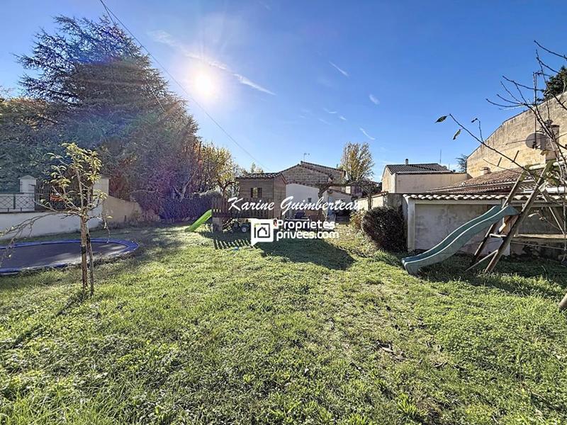 Maison - 210 m² - 8 pièces