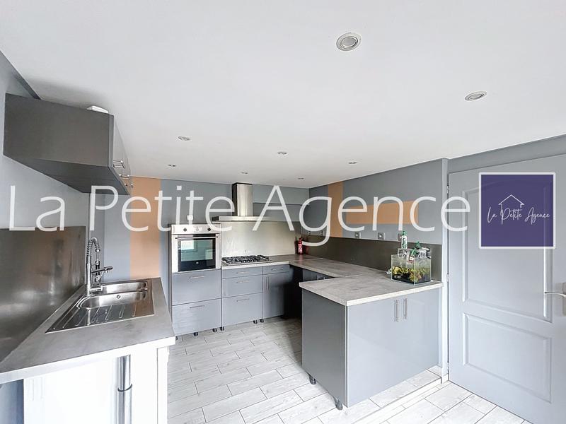 Maison - 110 m² - 5 pièces