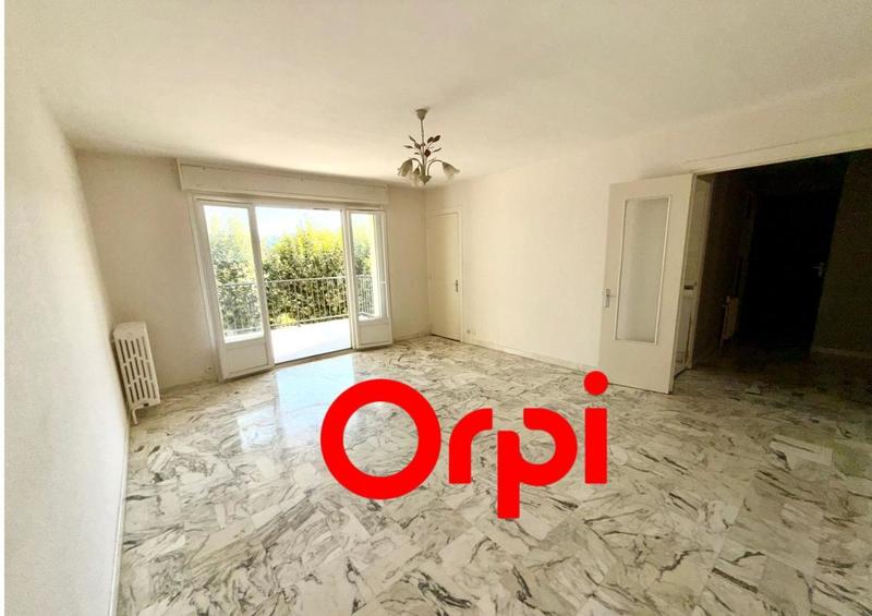 Appartement - 100 m² - 4 pièces