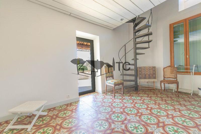 Mas - 286 m² - 9 pièces