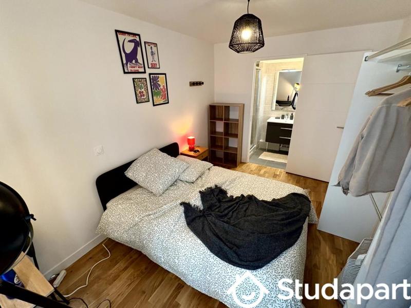 Chambre - 10 m² - 1 pièce