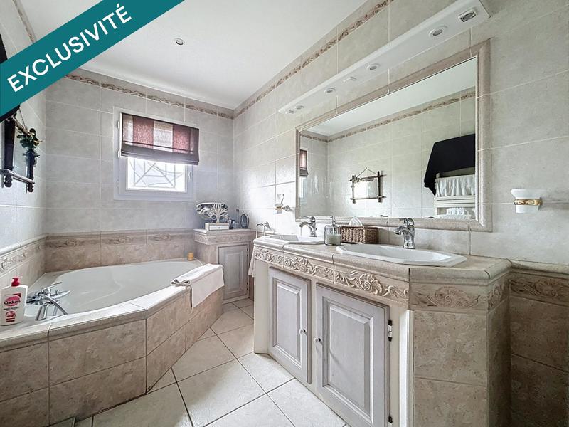 Maison - 136 m² - 7 pièces