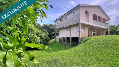 Maison - 200 m² - 6 pièces