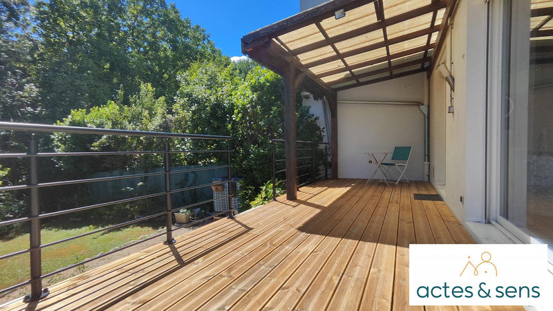 Maison - 94 m² - 6 pièces