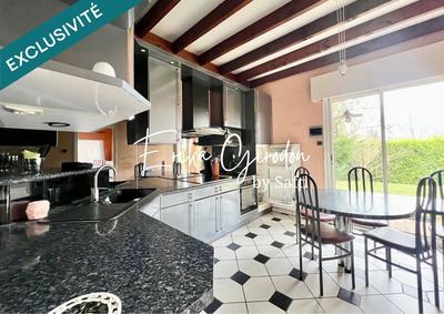 Maison - 184 m² - 6 pièces