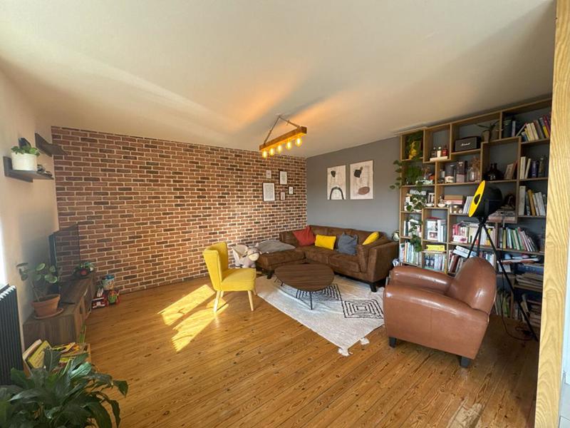 Maison - 93 m² - 4 pièces