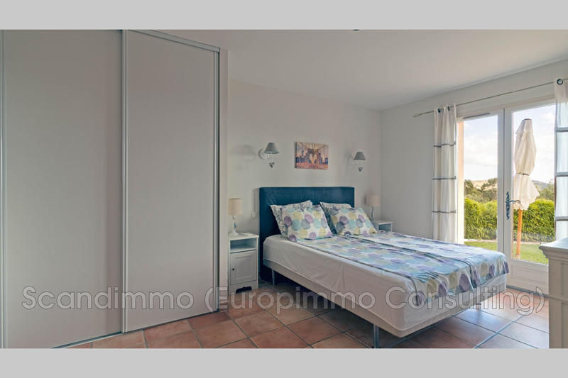 Maison - 180 m² - 5 pièces