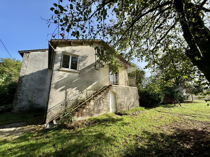 Maison - 305 m² - 8 pièces