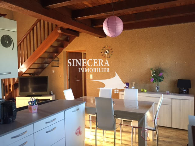 Maison - 450 m² - 20 pièces