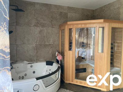 Appartement - 128 m² - 5 pièces