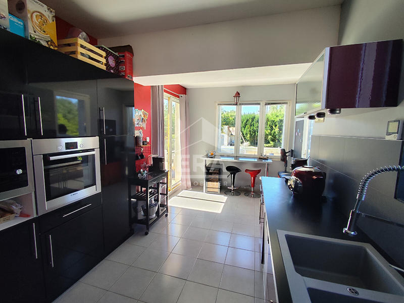 Maison - 121 m² - 5 pièces